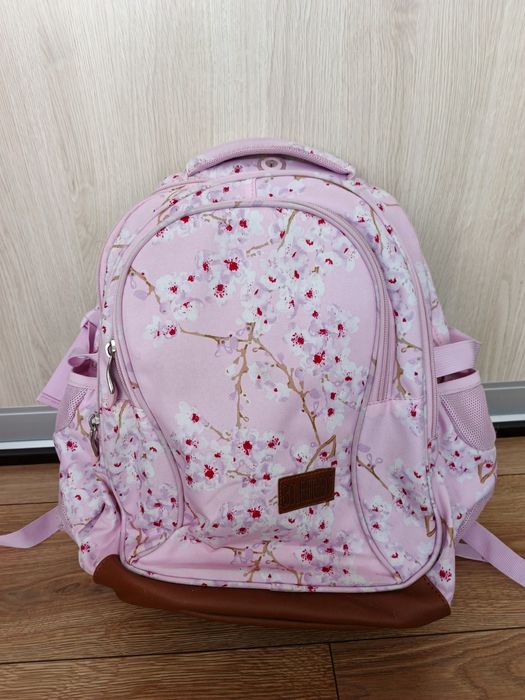 Plecak szkolny dziewczęcy St.Right Różowy kwiatki