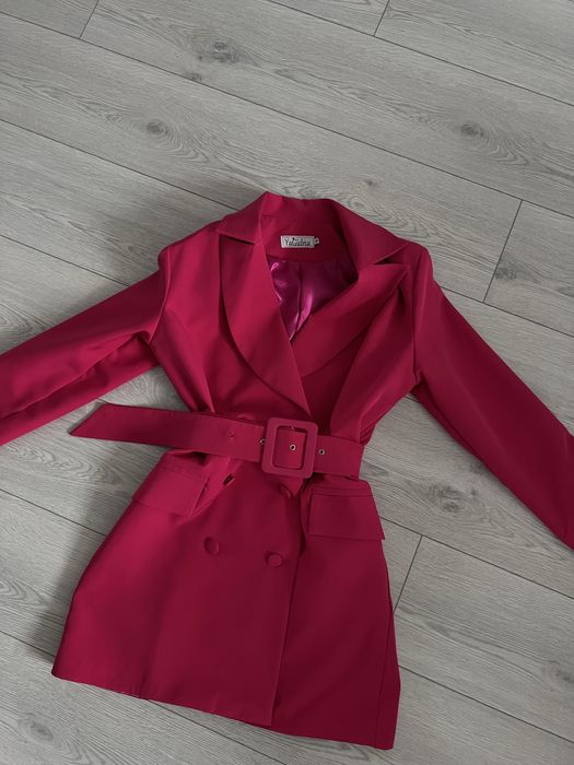 Сукня-піджак малинова