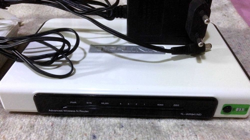 SMC Draft 11n Wireless 3G Broadband Router / TP-Link TL-WR941ND