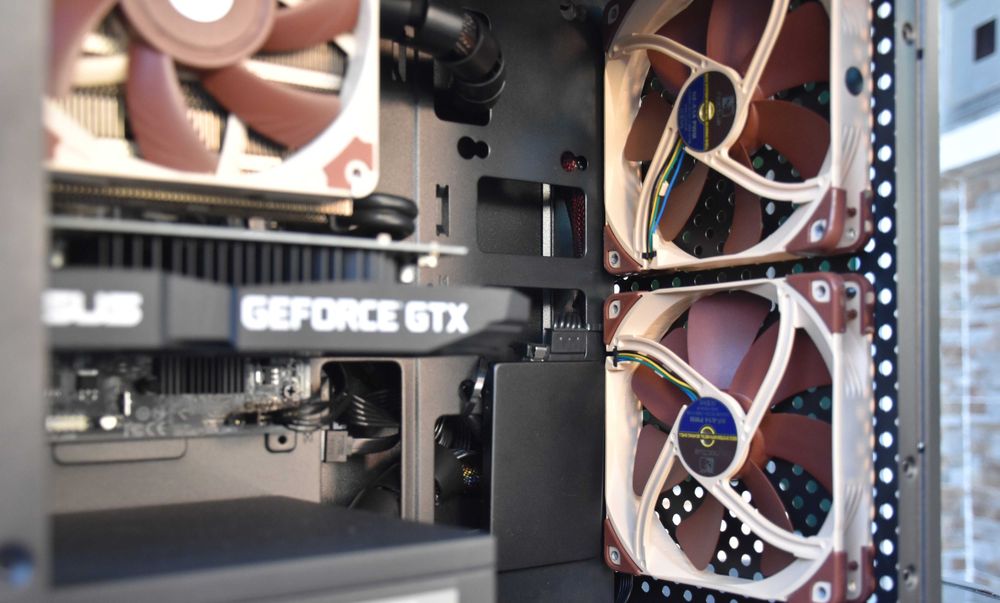 PC Gaming i5-9400 + GTX 1650 4GB + 16GB RAM