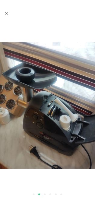 М'ясорубка Moulinex hv8 2000w 6 в 1