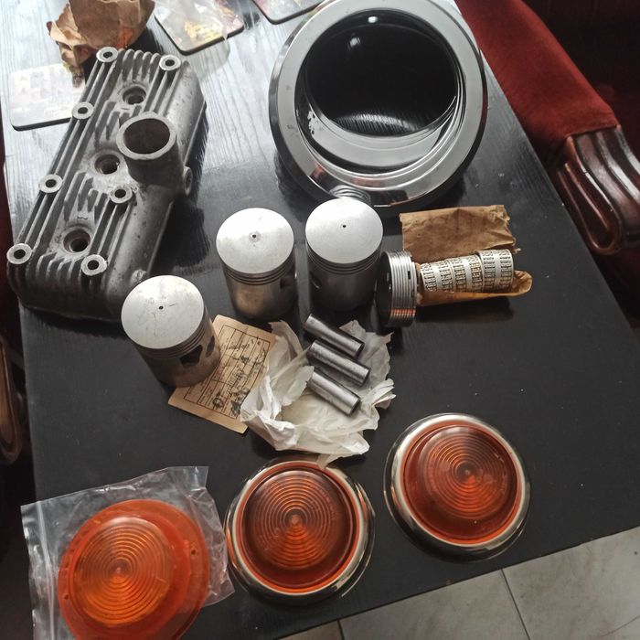 Tłoki  Syrena 105  102/szt/