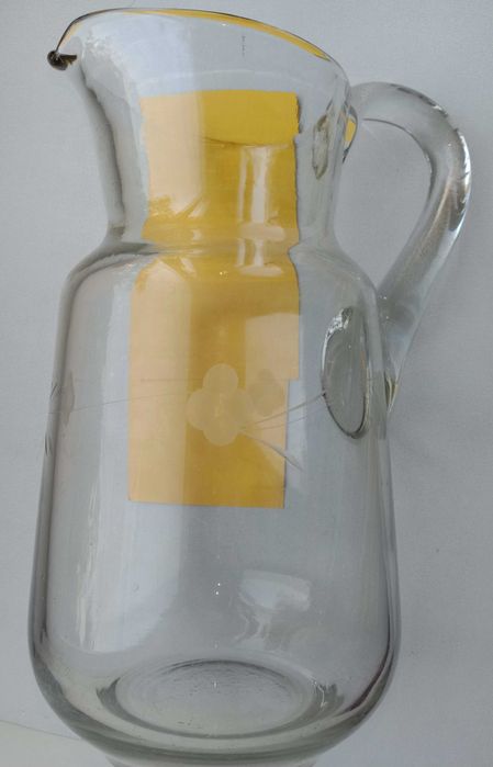 Кувшин стеклянный с носиком. Новый. Объем 1,75 литра. СССР