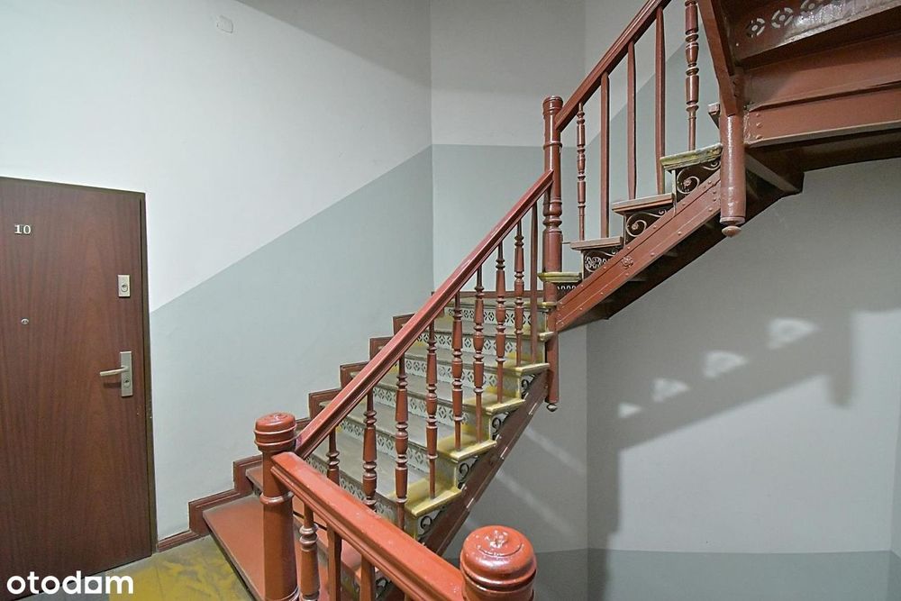 Kawalerka z balkonem, blisko uczelni