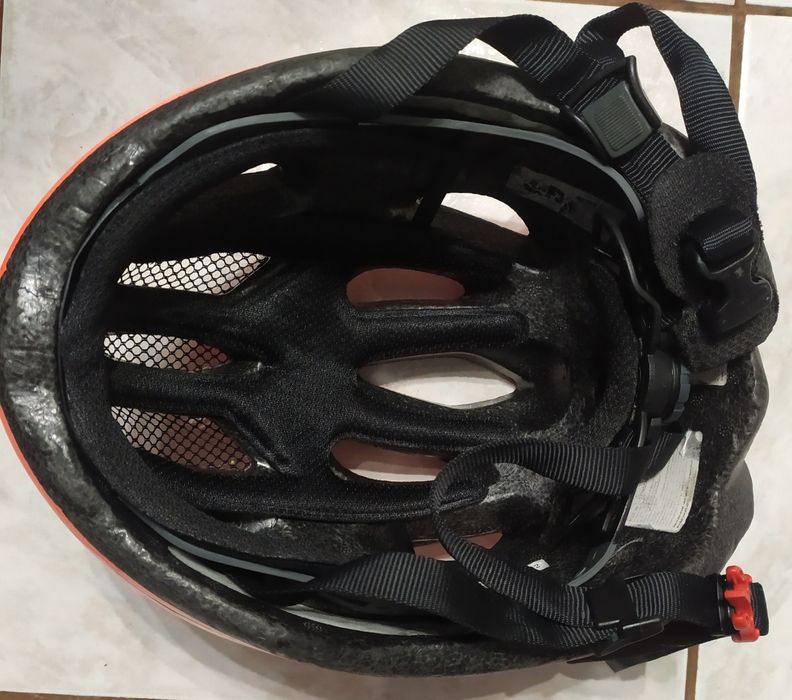 Велосипедний шолом Abus