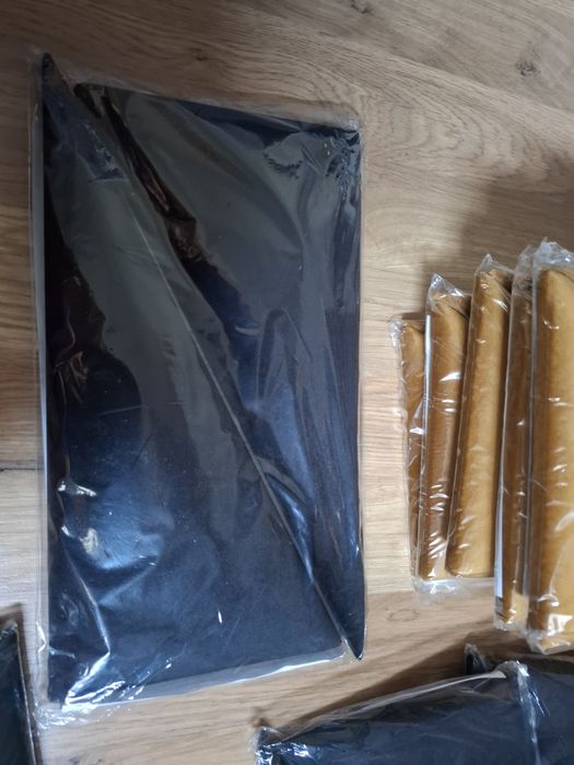 Zestaw paneli tapicerowanych BRW (13 paczek / 26 sztuk) – miodowe, czarne, zieleń
