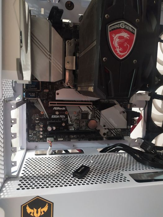 В продажі комплект ddr4