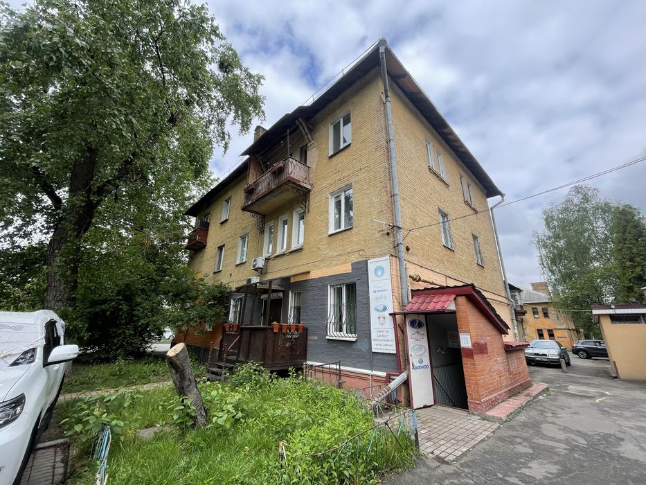 Продаж приміщення 57 м2 Солом’янка Севастопільська площа Левка Мациєвича