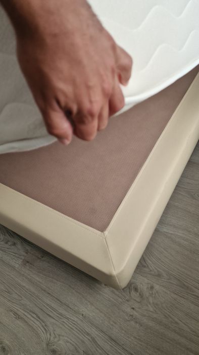 Conjunto Hotelaria Flex/Molaflex: 2 Colchões + 2 Sommiers (90x200cm) – Camas Gémeas