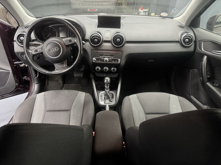 AUDI A1 CAIXA AUTOMATICA