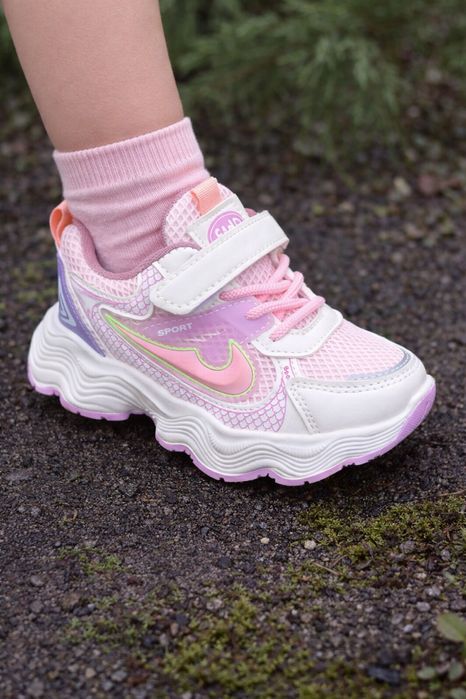 Кросівки для дівчаток  27,28,30 р