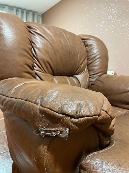 sofás cabedal castanho