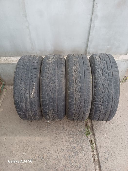 Продам 4зимніх колеса на дисах форд фокус 2   5×108