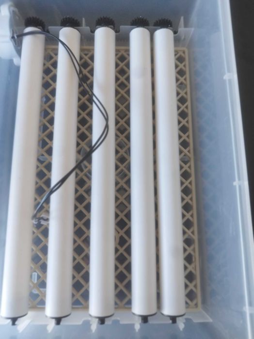 chocadeira 24 ovos viragem por rolos