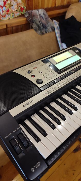Синтезатор Yamaha psr 740 продам