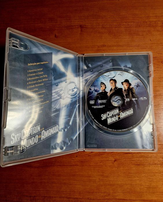 SKY CAPTAIN e o Mundo de Amanhã Jude Law/Gwyneth Paltrow/Angelina Joli