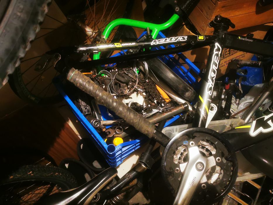 Rama Kellys Quartz 15,5 pod koła 26 shimano gak korby stery