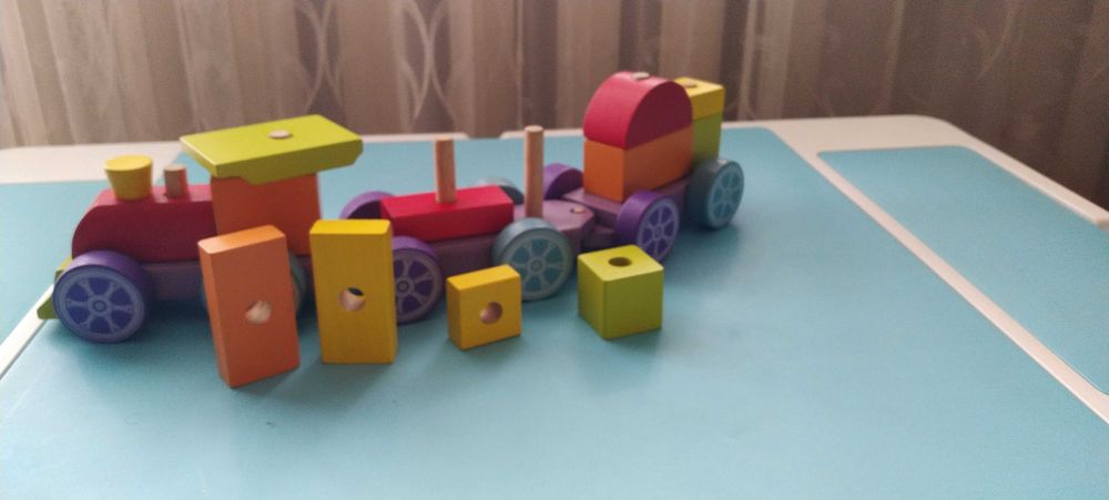 Веселий експрес дерев'яний потяг Cubika