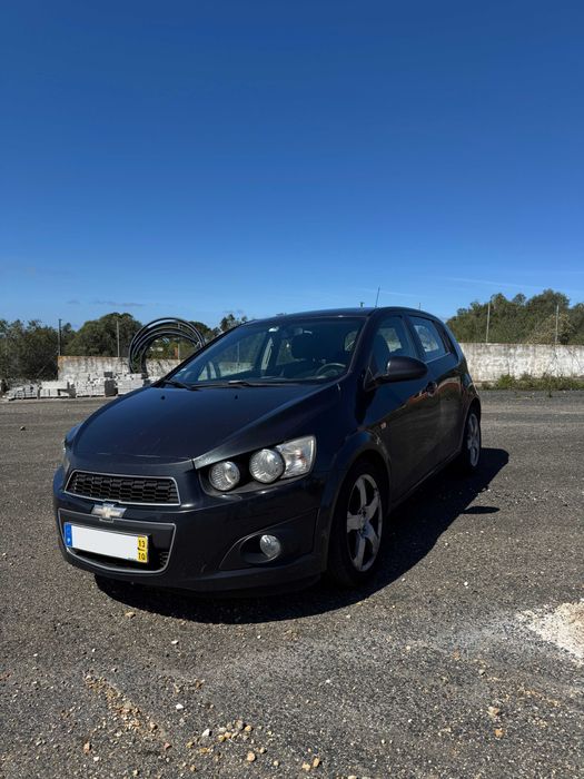 Chevrolet Aveo 1.3 Diesel – Económico, Fiável