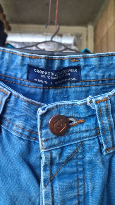 Продам мужские джинсы фирмы CROPP