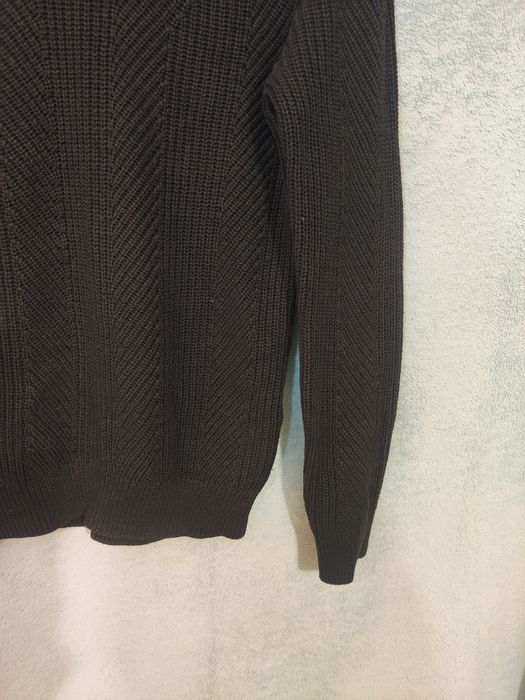 Czarny klasyczny sweter pleciony H&M