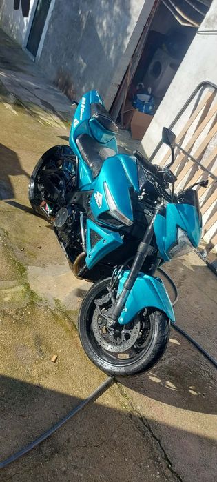 Suzuki B-king  para venda