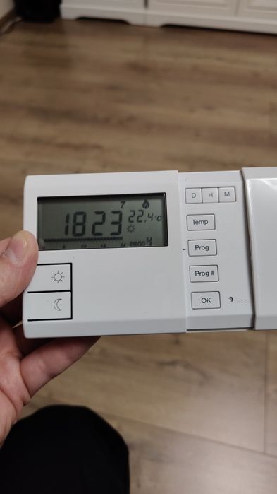 Sterownik C. O. Salus bezprzewodowy regulator temperatury