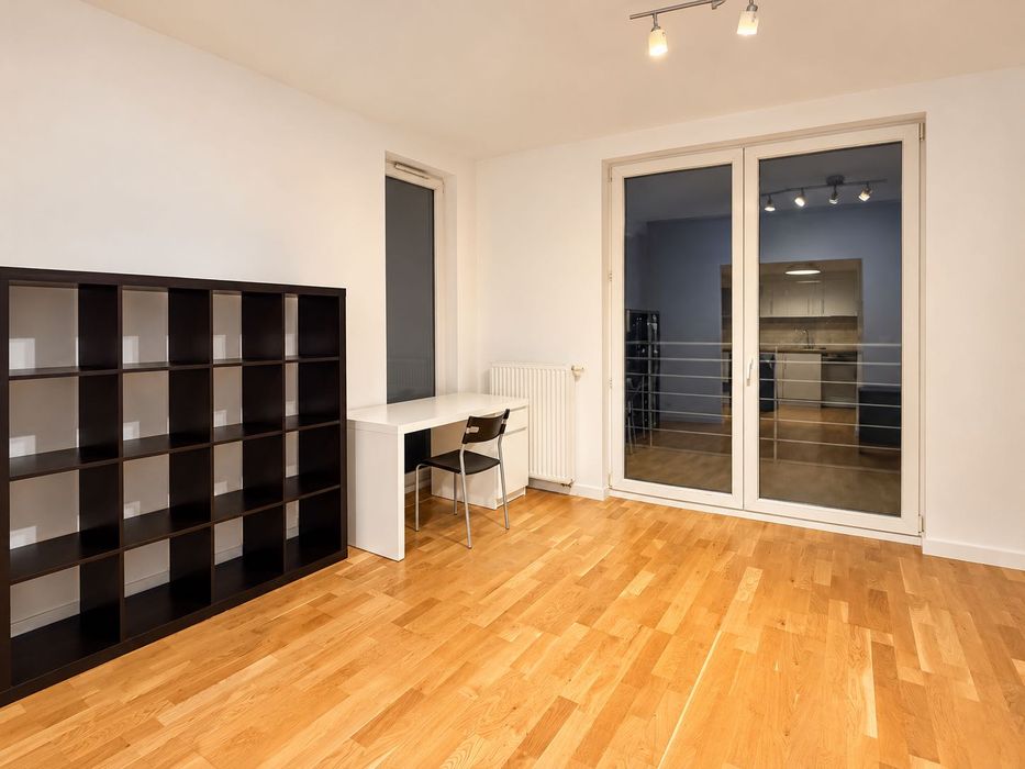 3 pokoje | Balkon 16m2  | Komórka  | Wanna | Metro
