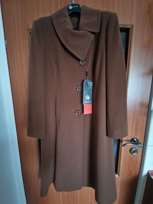 Płaszcz polskiej firmy Chvirot brązowy 40