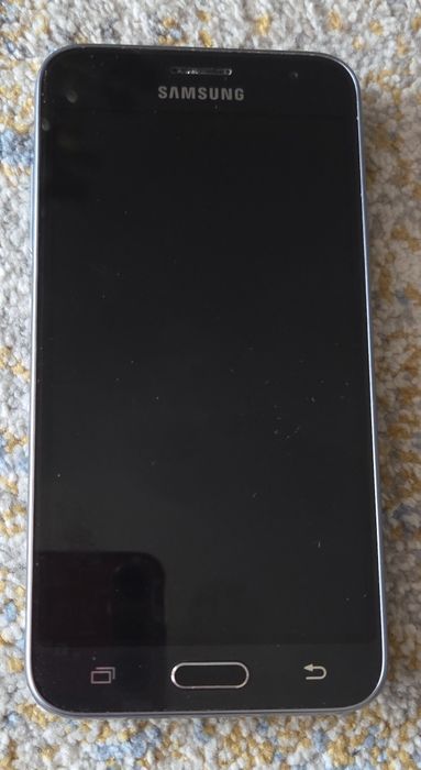 Samsung  Galaxy J3-6