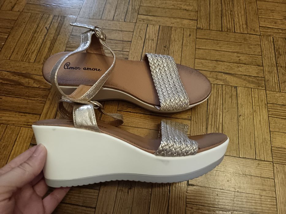 Sandálias compensadas 38 várias