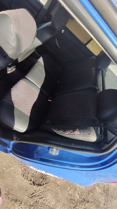 Продам , Фольксваген гольф 1.6 б.