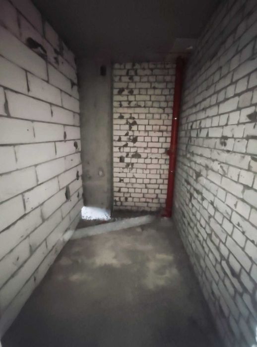 Продажа 1ком. Без ремонта. Ж/к Чайка ул.Лобановского д.30