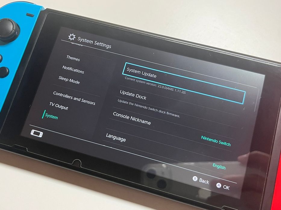Nintendo Switch V1 (001) – Atmosphere / Hekate + karta 128 GB + akcesoria