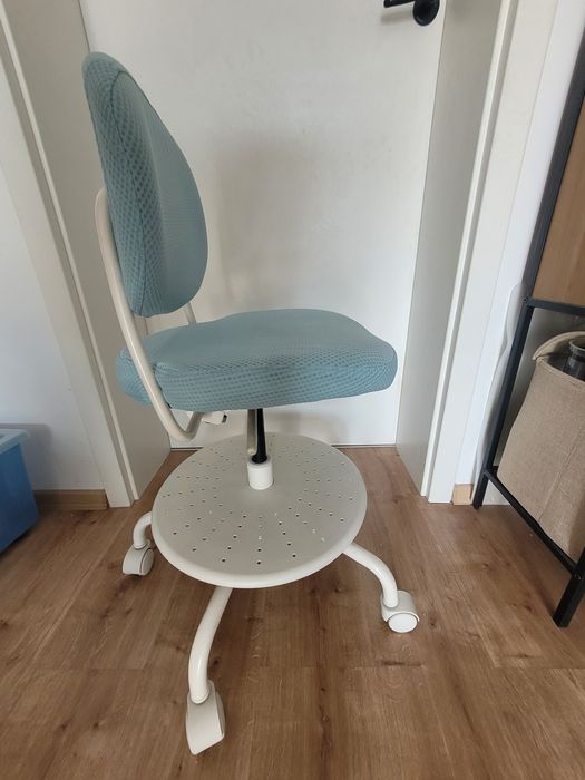 Krzesło biurkowe ikea vimund.