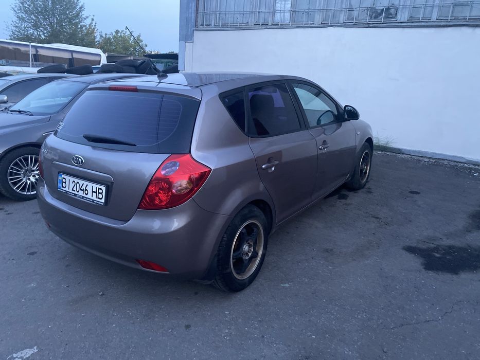 Продам свій автомобіль. КІА Ceed 2007 рік