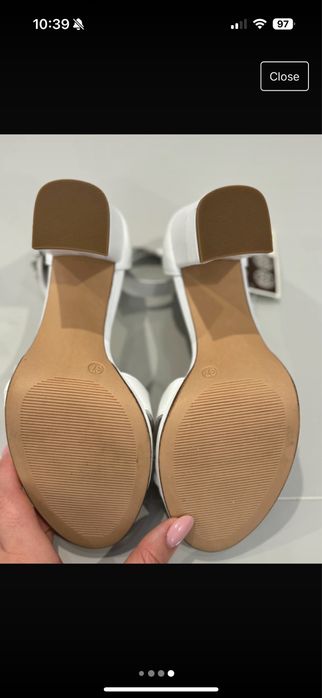 Nowe buty ślubne białe sandały na słupku