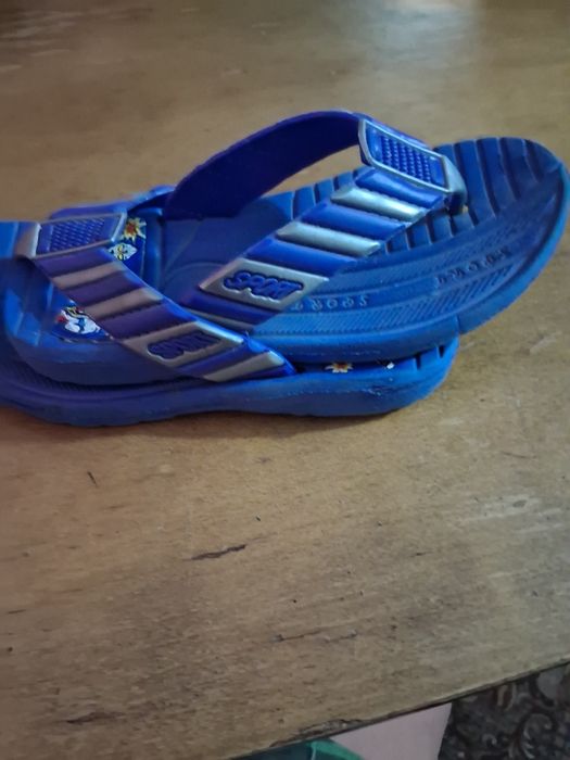 Шльопанці нові 34 р.