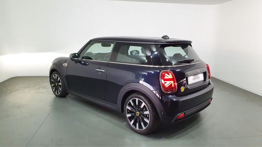 Mini cooper SE.