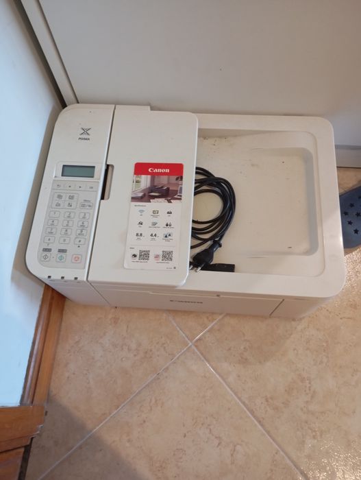 Vendo impressora Canon usada poucas vezes