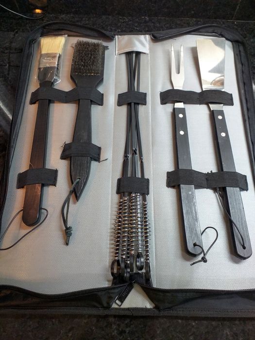 Utensílios/ Talheres inox NOVOS  para barbecue