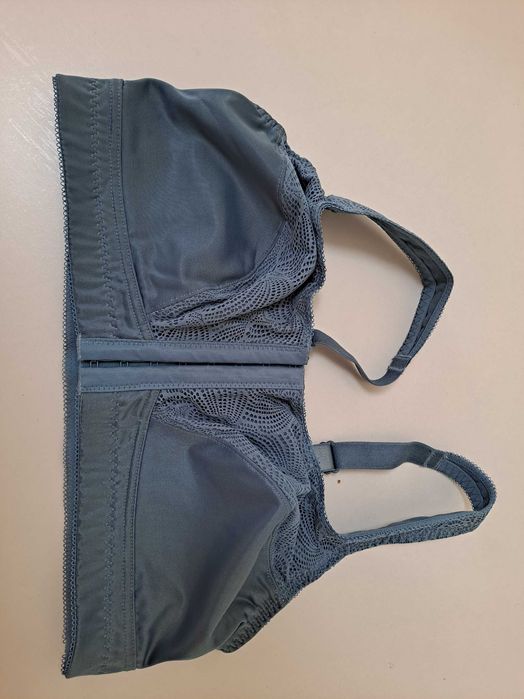 Biustonosz damski w rozmiarze 80e