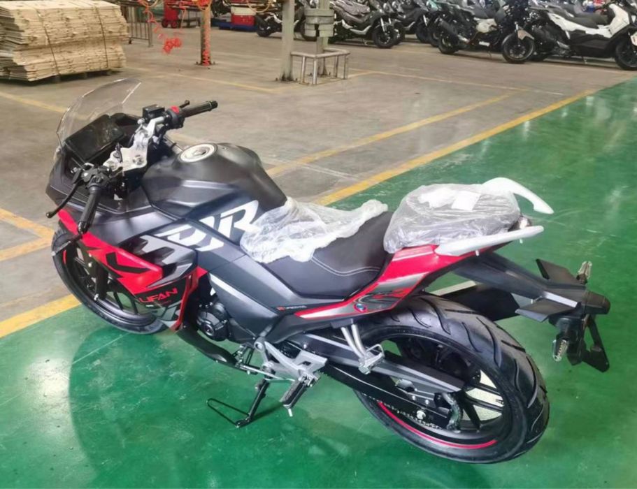 Акція безкошт. доставка Мотоцикл Lifan Ліфан KPR 200,  250 10s