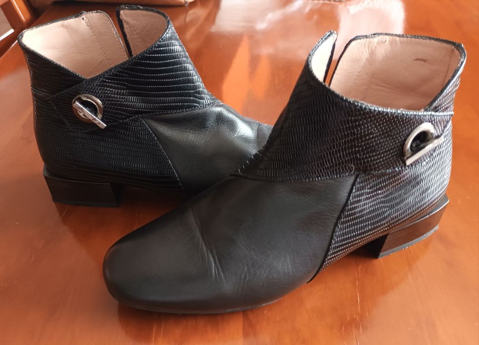 Botins pretos - Hispanitas