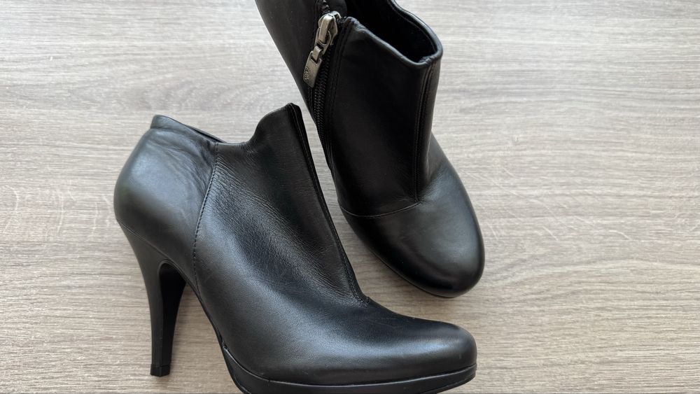Ботильйони жіночі шкіряні
