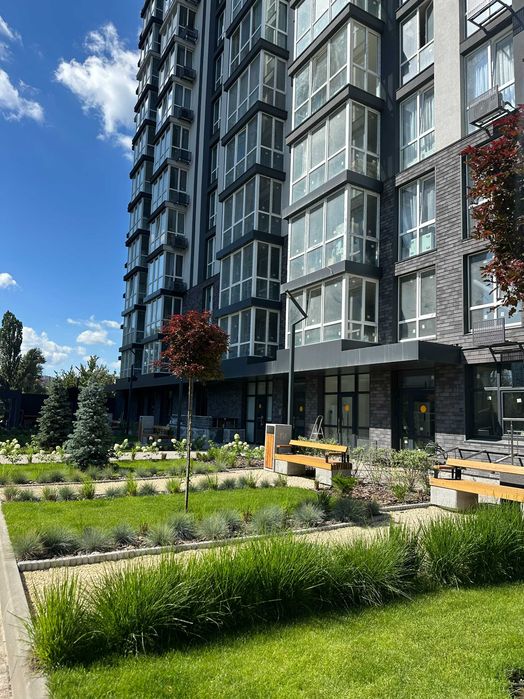 Продам квартиру в новому будинку метро Академмістечко 15 хвилин пішки
