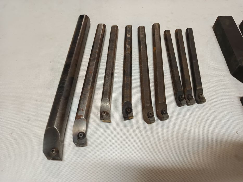 Noże tokarskie na płytki wymienne