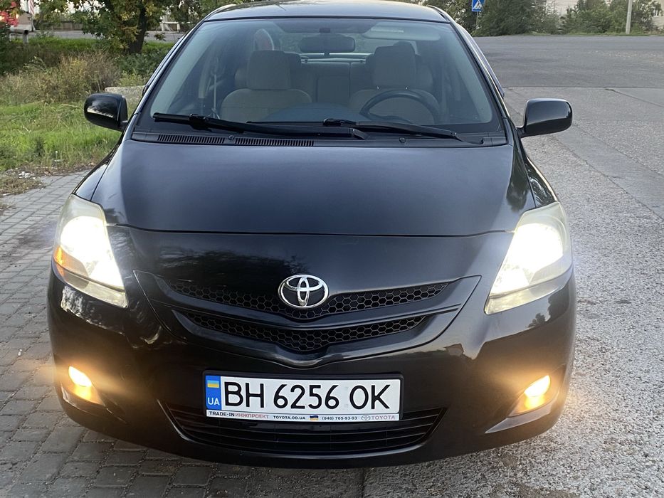 Продам авто Тойота Ярис