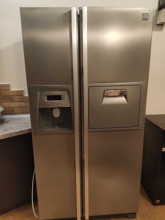 Lodówka side by side Daewoo FRS-U20FEV