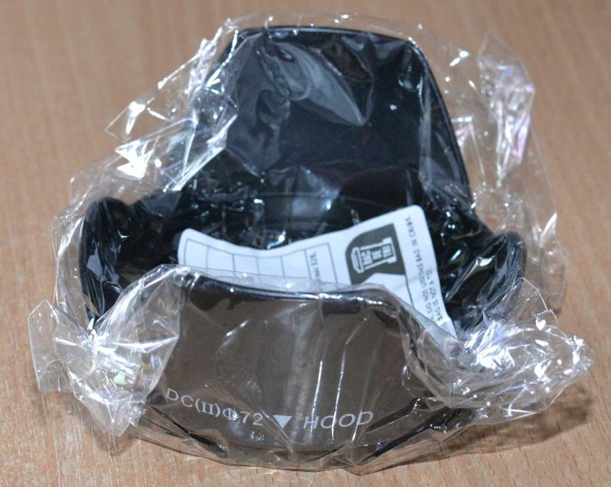 Бленда об'єктиву 52 та 72 мм